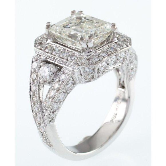 18k White Gold Emerald Cut Diamond Solitaire Ring w/ Accent Stones TDW = 4.5 ct - Picture 8 of 12
